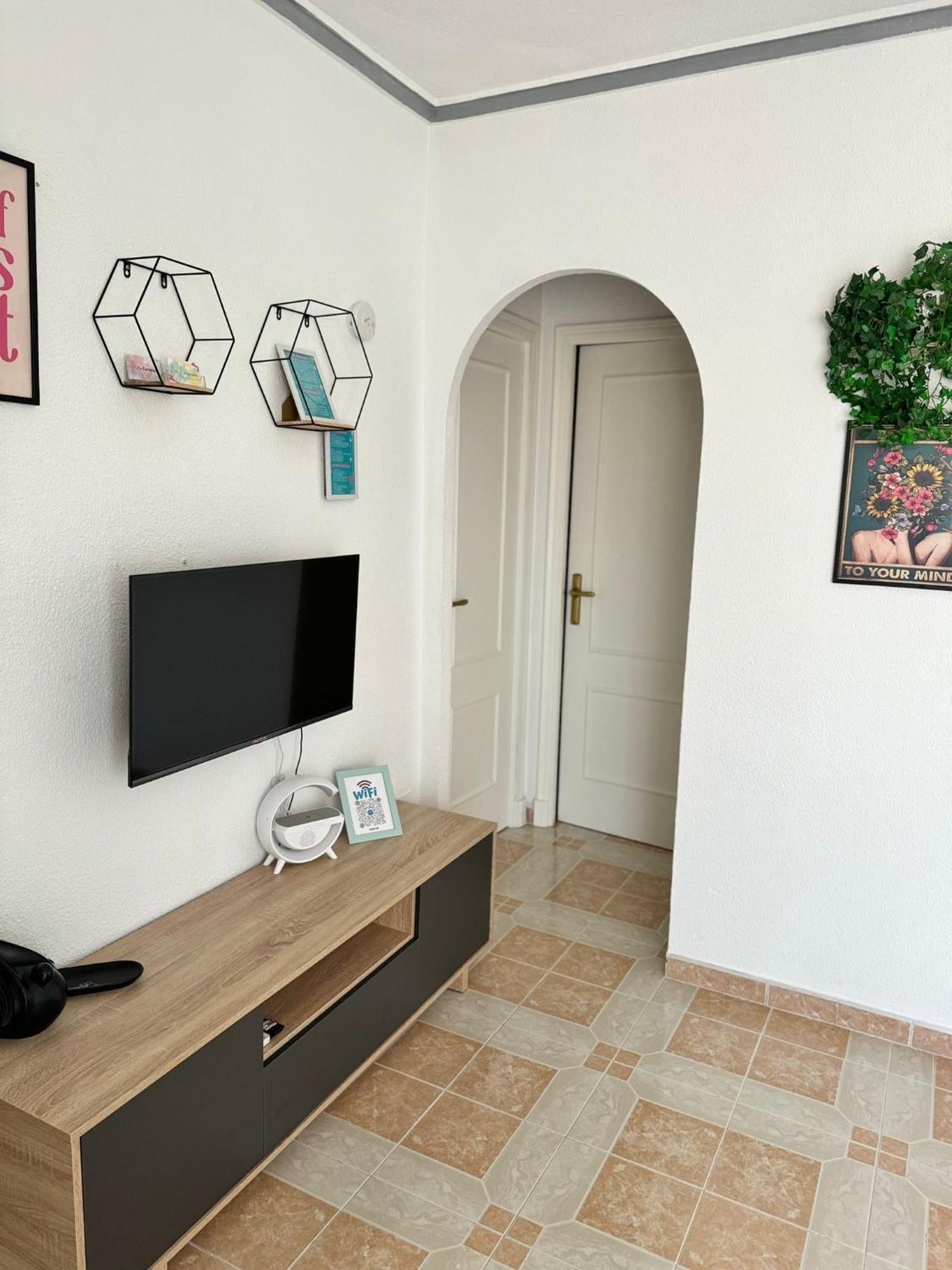 Carmina Apartment, Disfruta Del Sol Y Del Relax! Torrevieja Bagian luar foto