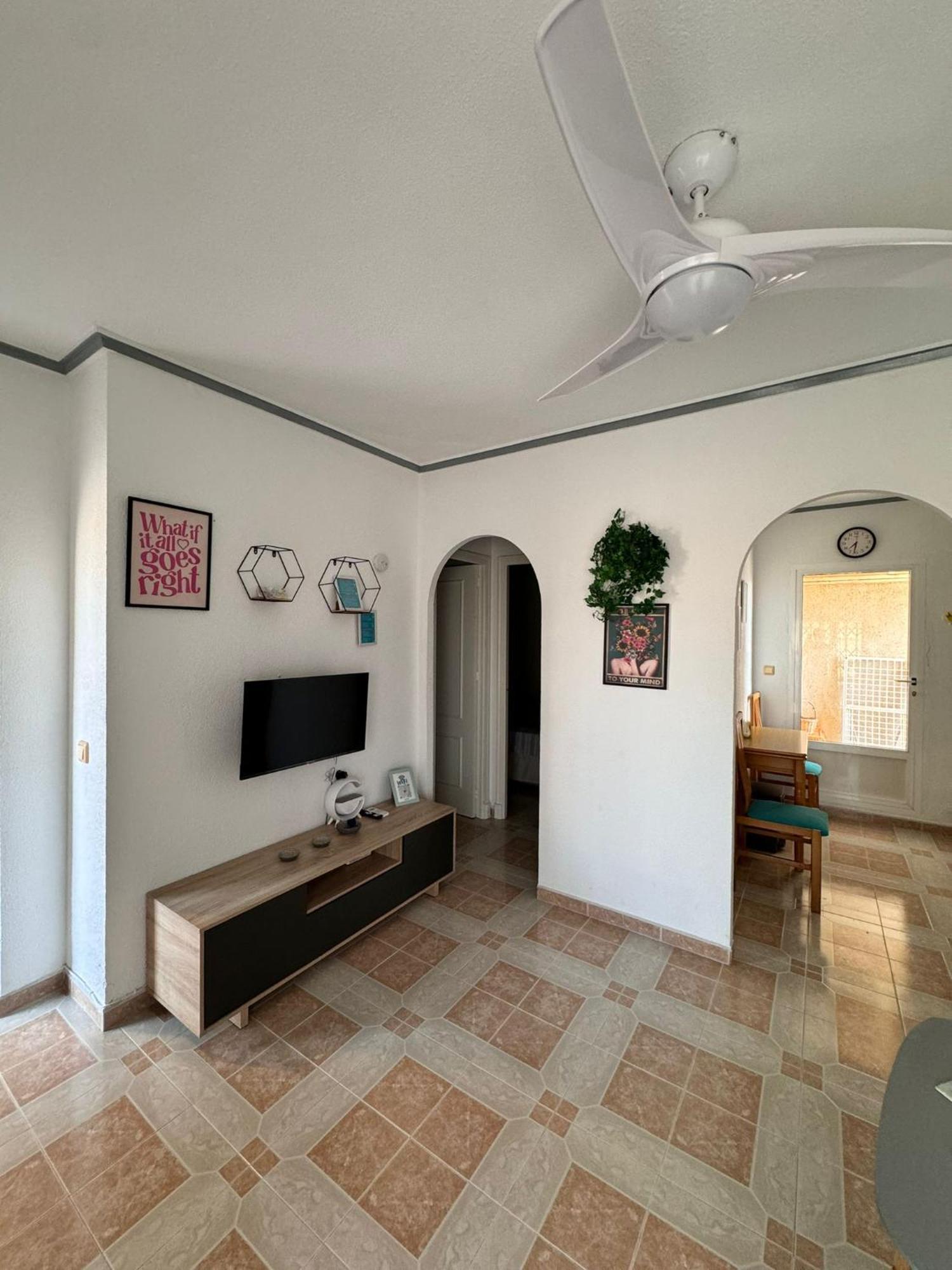 Carmina Apartment, Disfruta Del Sol Y Del Relax! Torrevieja Bagian luar foto